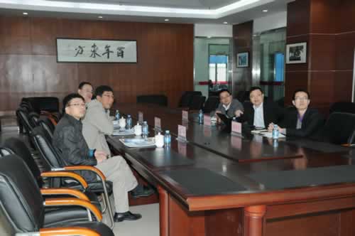 20141218英利集團(tuán)總經(jīng)理王向東一行蒞臨易事特考察3.jpg